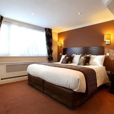 Dolphin Sa1 Hotel Swansea Room photo
