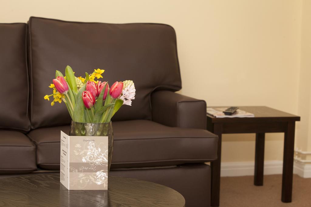 Dolphin Sa1 Hotel Swansea Room photo